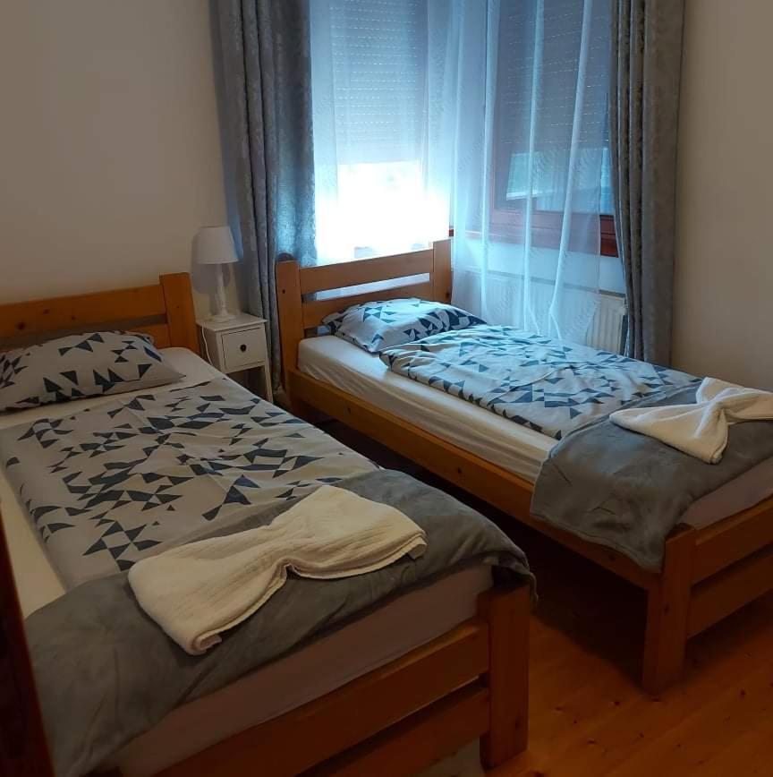 Rege Apartman 2 Alsoors Exterior foto